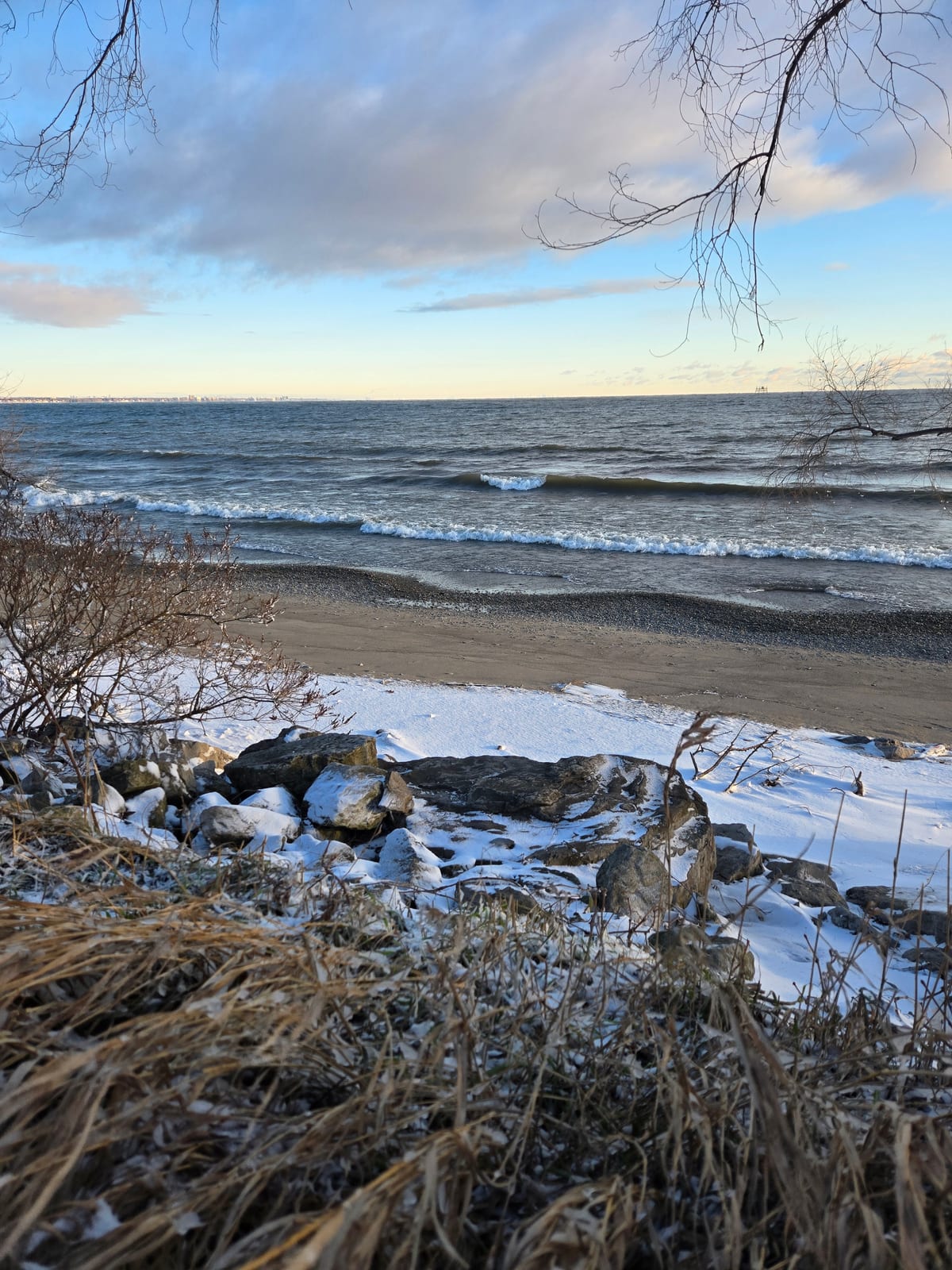 A snowy beach on Lake Ontario